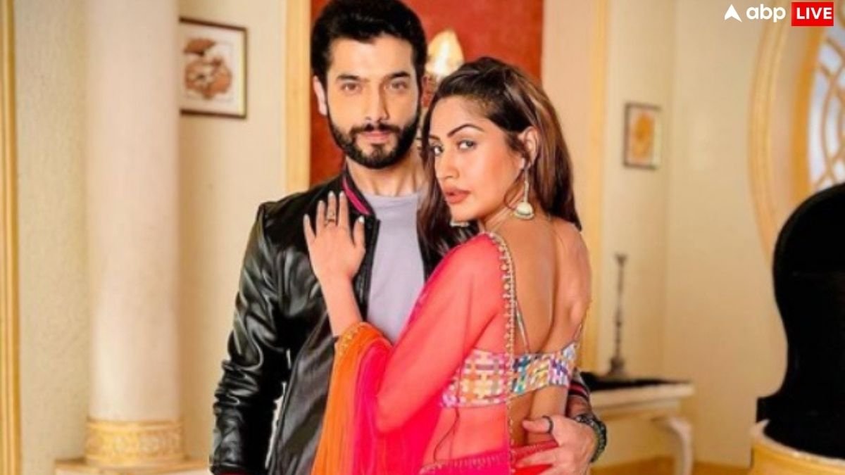 नागिन की बानी की 10 तस्वीरें, सिजलिंग लुक से कोहराम मचाती है विरांशु की स्वीटहार्ट