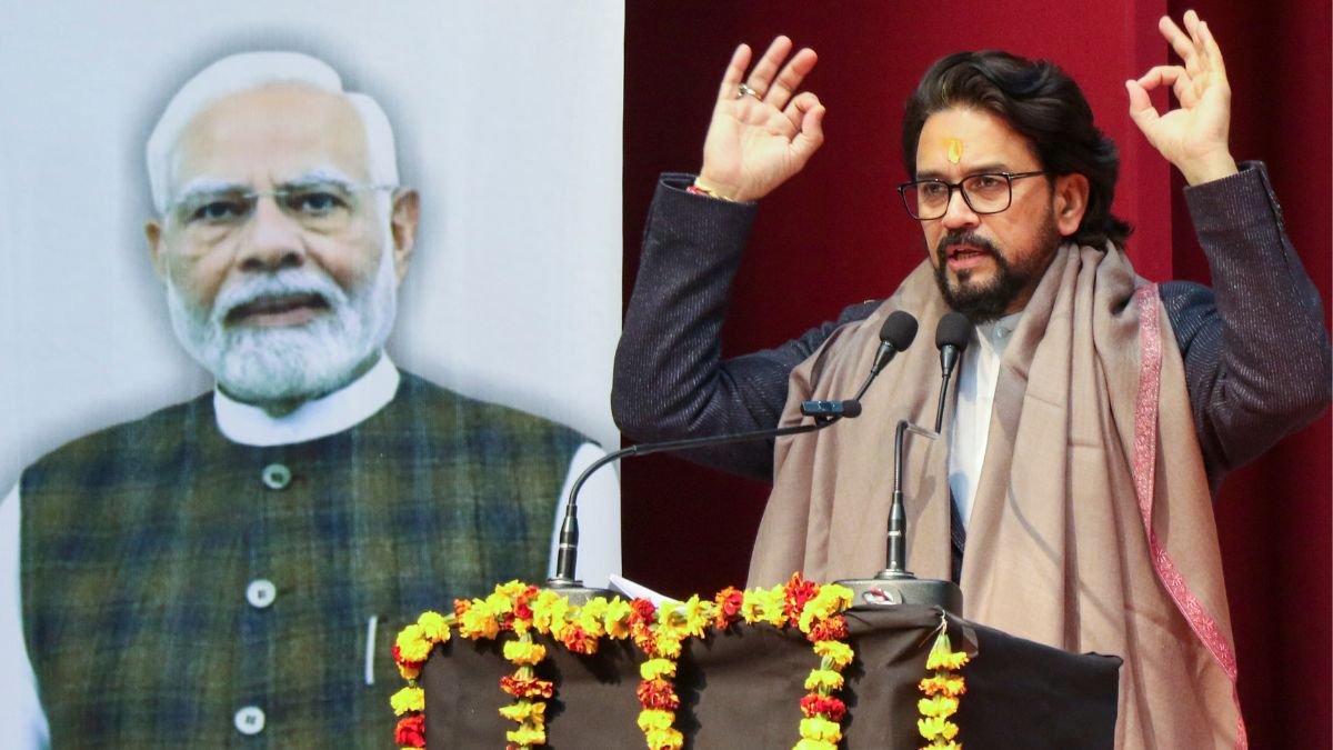 पीएम मोदी के मैसेज के बाद अनुराग ठाकुर की पाकिस्तान को वॉर्निंग- आंख दिखाई तो आंख नोच लेंगे