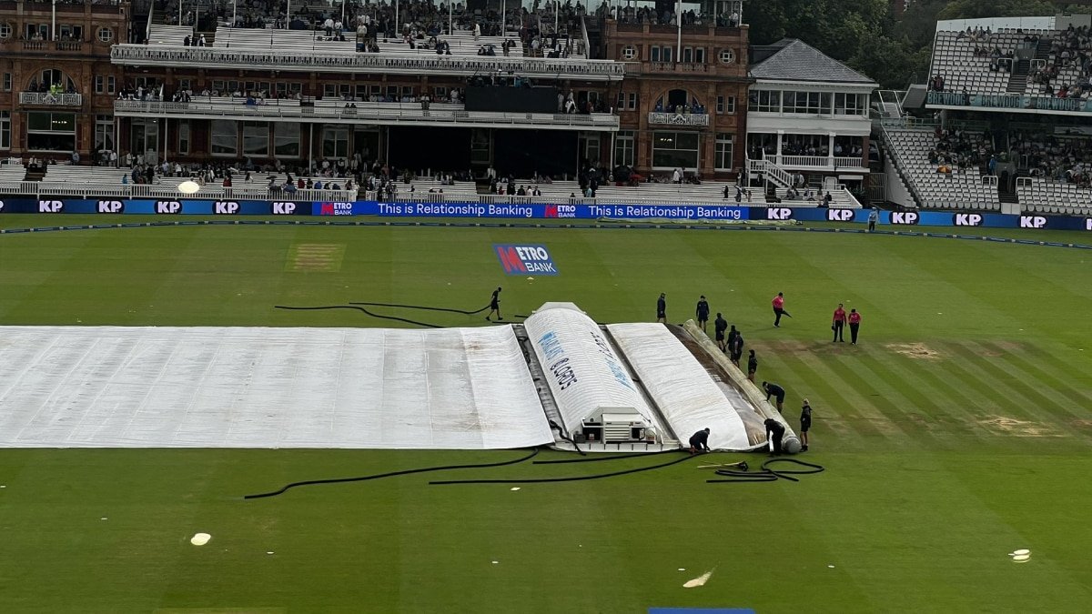 IND vs ENG Trafford Weather: मैनचेस्टर में आज बारिश की संभावना, पढ़िए पिच रिपोर्ट; टॉस होगा महत्वपूर्ण