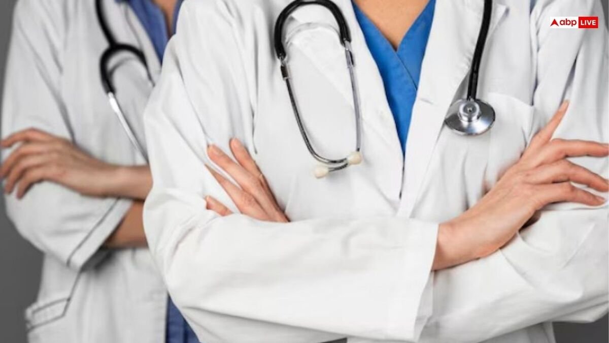 कोरोना के बढ़ते मामलों पर क्या कह रहे हैं डॉक्टर, जानें पैनिक होने की क्यों नहीं है जरूरत