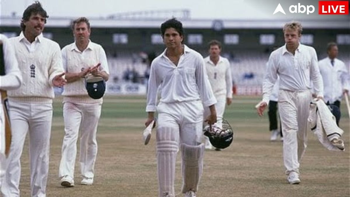 17 साल के इस खिलाड़ी ने इंग्लैंड के खिलाफ जड़ा पहला शतक, आज है क्रिकेट का भगवान