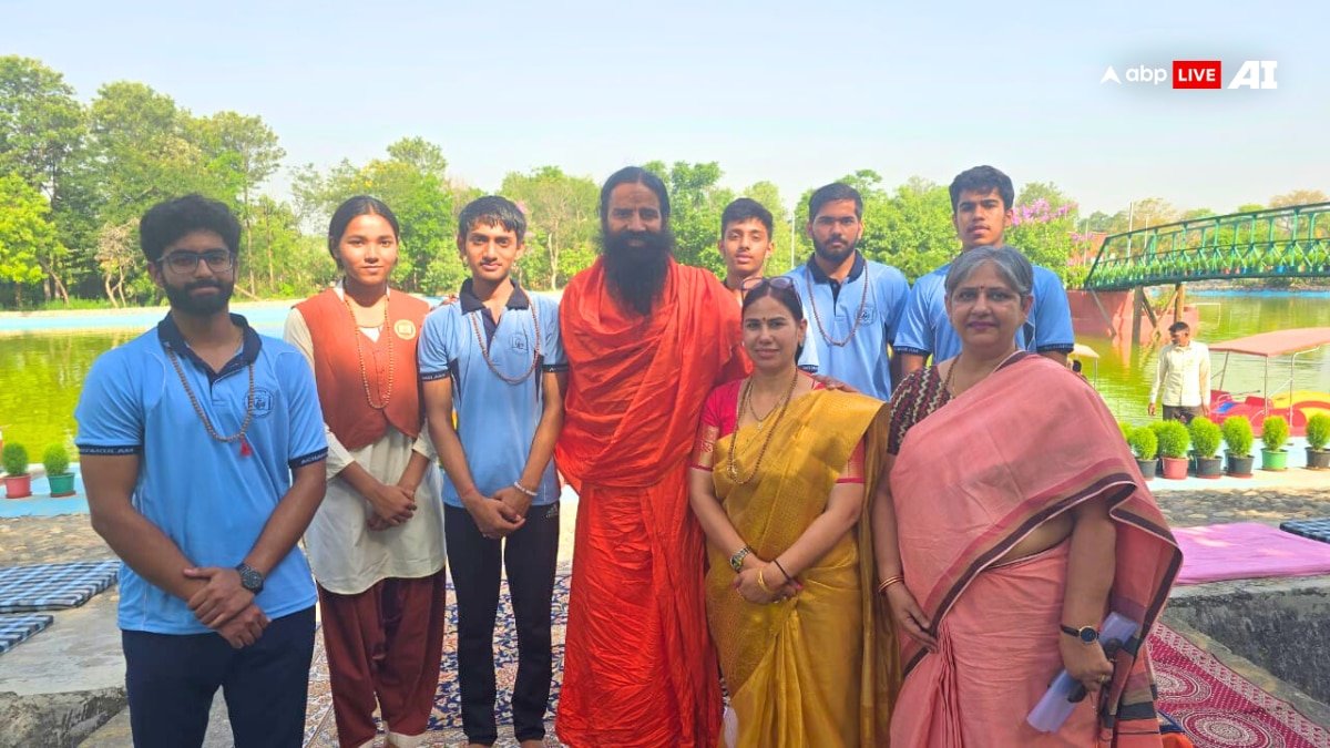 Board Results 2025: आचार्यकुलम् स्कूल कर रहा छात्रों का सम्मान, 5 दिनों तक चलेगा ये पर्व, पढ़ें डिटेल्स