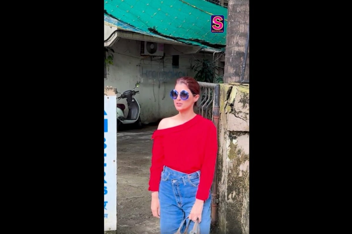 Twinkle Khanna moves through the city with effortless charm and a relaxed smile.