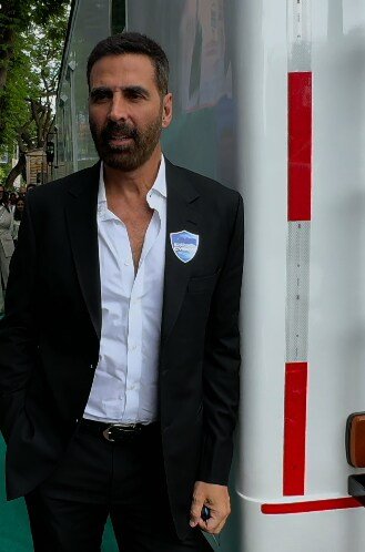 Suited up and stealing the spotlight — Akshay Kumar in all his dapper glory.