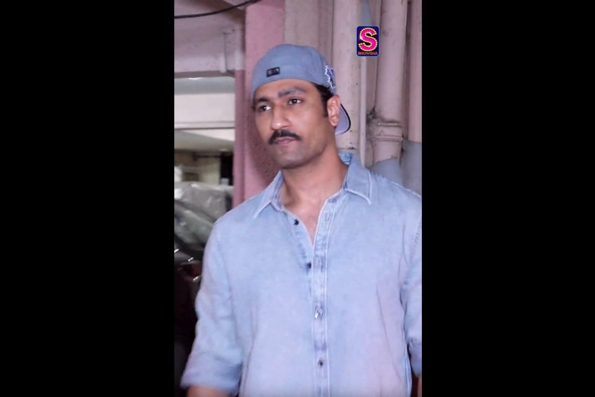 #VickyKaushal spotted at #SanjayLeelaBhansali’s after Ranbir & Alia — whats brewing?