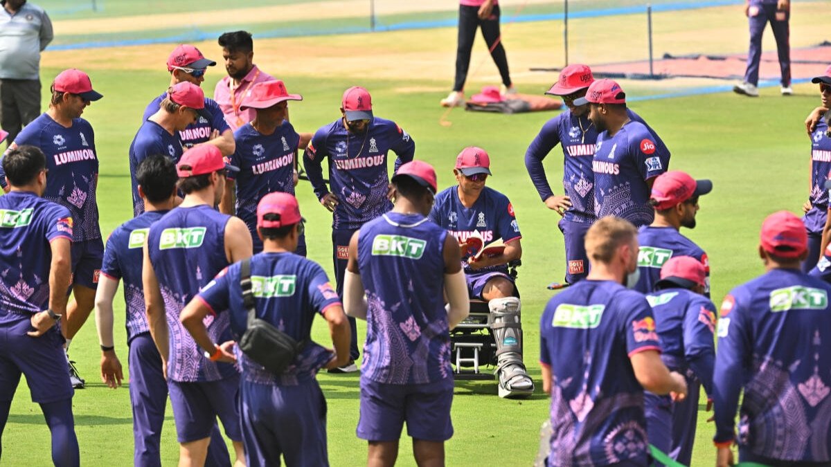 Watch: हम सबके फेवरेट हैं..., राजस्थान रॉयल्स ने शेयर किया राहुल द्रविड़ का दिल छू लेने वाला वीडियो