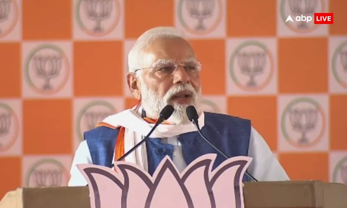 दिल्ली में बैठकर गणित निकालने वाले लोग आकर देखें हवा का रुख क्या है, आरा की रैली में बोले PM मोदी