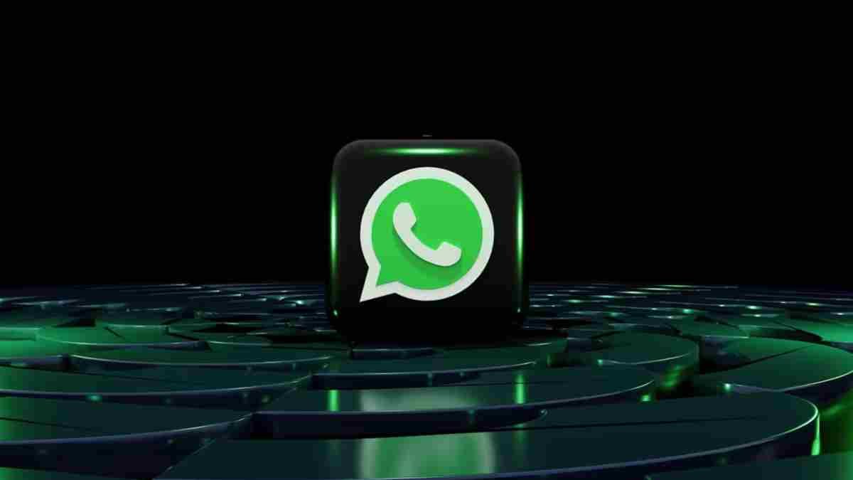 गूगल पढ़ सकता है आपके WhatsApp मैसेज! बस ये सेटिंग बदलकर रोक सकते हैं ये जासूसी