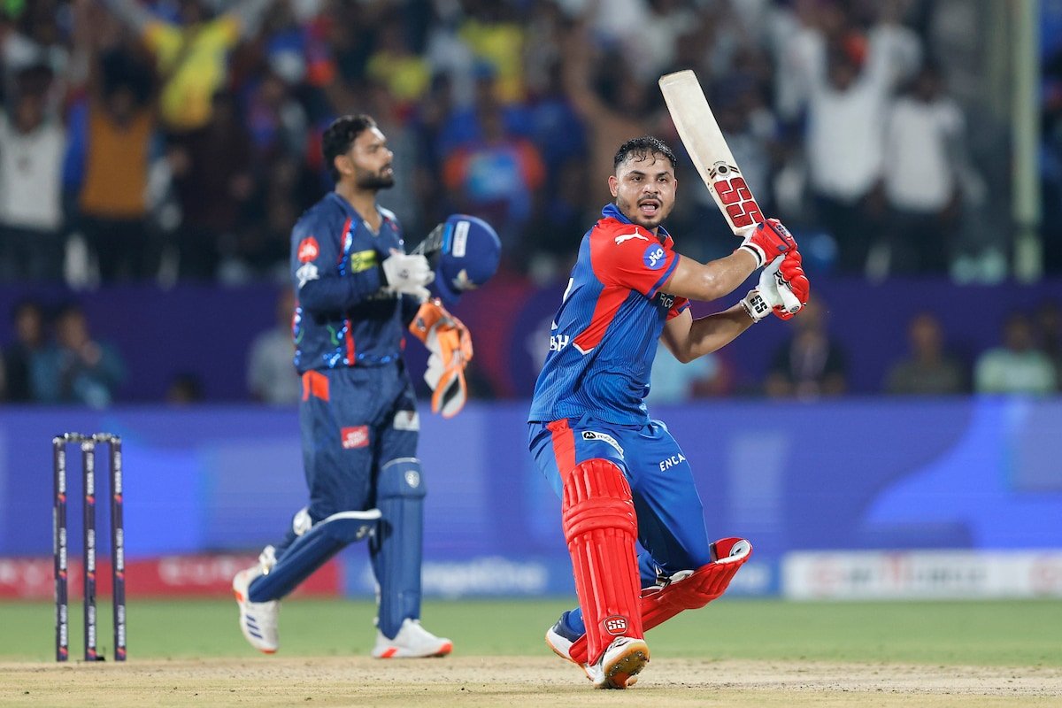 More Masala Tea...: Fafs Cheeky Take On Ashutoshs Sensational Knock