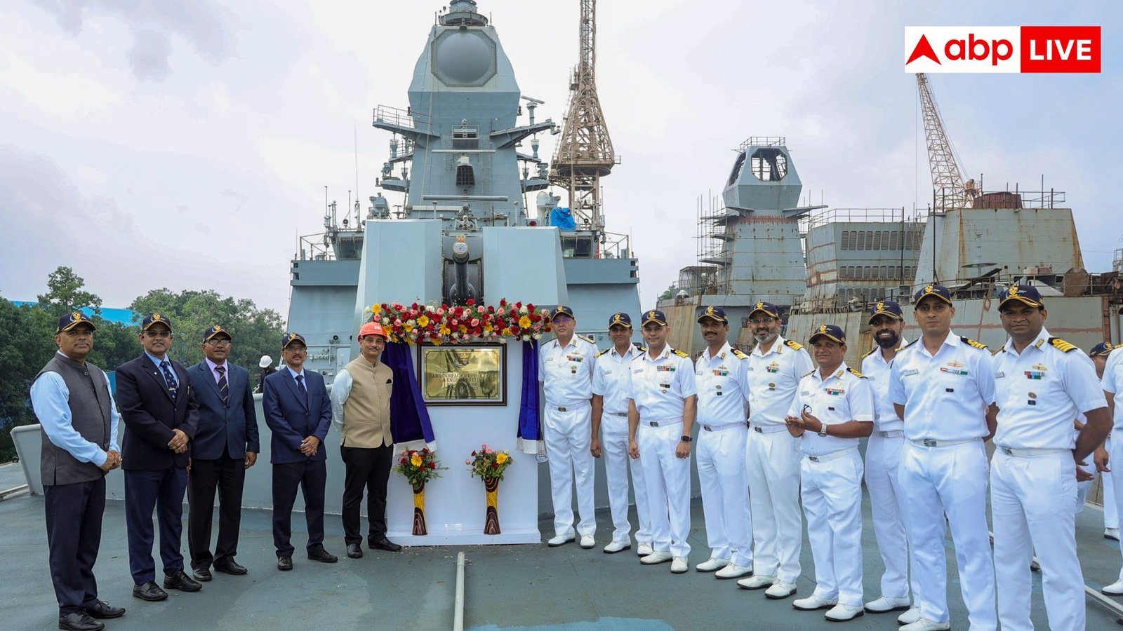 इंडियन नेवी में शॉर्ट सर्विस कमीशन ऑफिसर पद पर निकली वैकेंसी, लाखों में है सैलरी