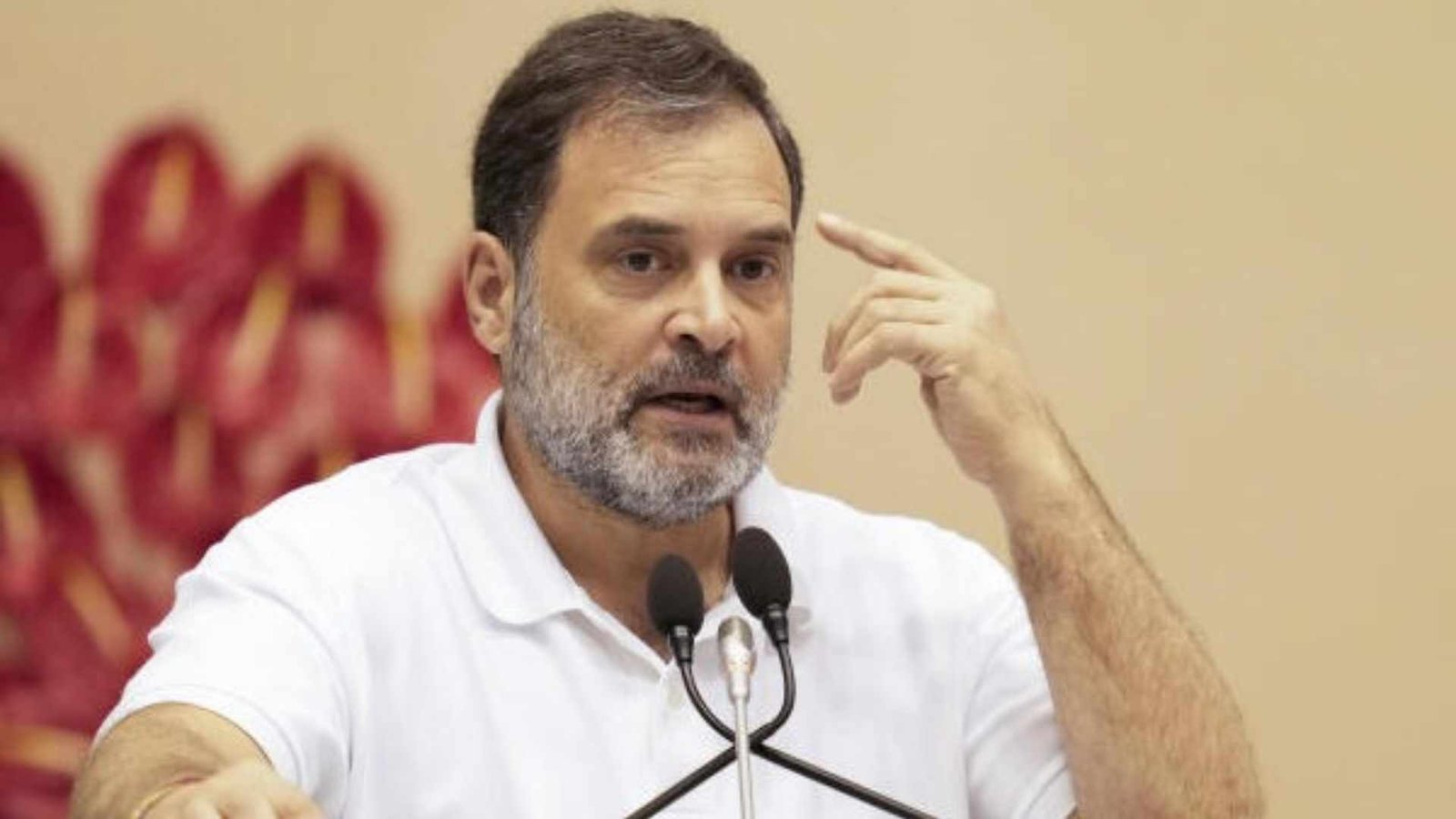 PM मोदी अपनी कमजोरी को जनता के हितों..., ट्रंप ने भारत पर फोड़ा टैरिफ बम तो राहुल गांधी का आया पहला रिएक्शन