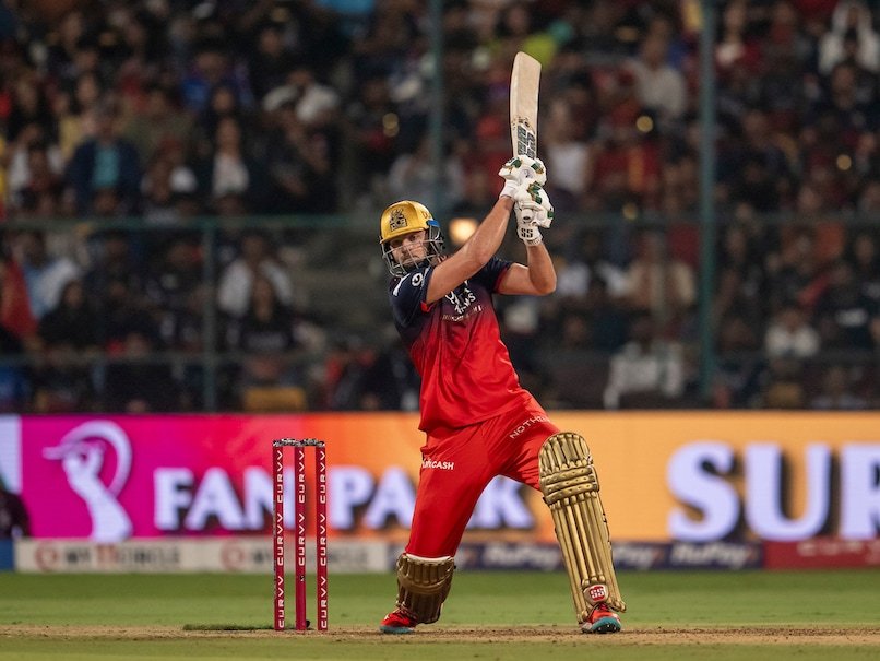 RCB Star Slams 3 Sixes In A Row Against Punjab Kings, Leaves Everyone Stunned - Watch