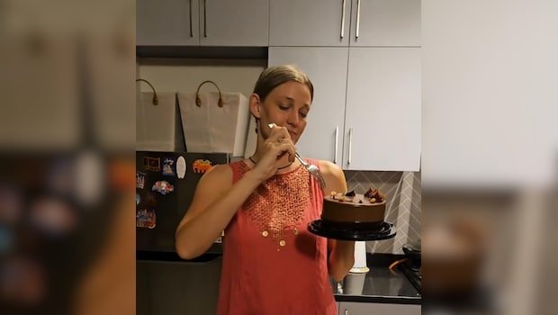 Viral Now: American Woman In Bengaluru Applauds Late-Night Deliveries In India, Gets Foodies Talking