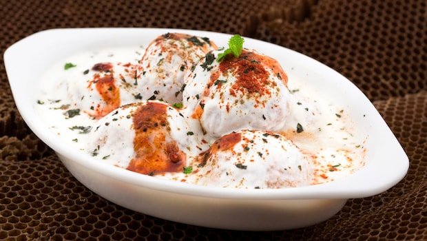 How To Make Soft And Fluffy Dahi Bhalla Like A Pro