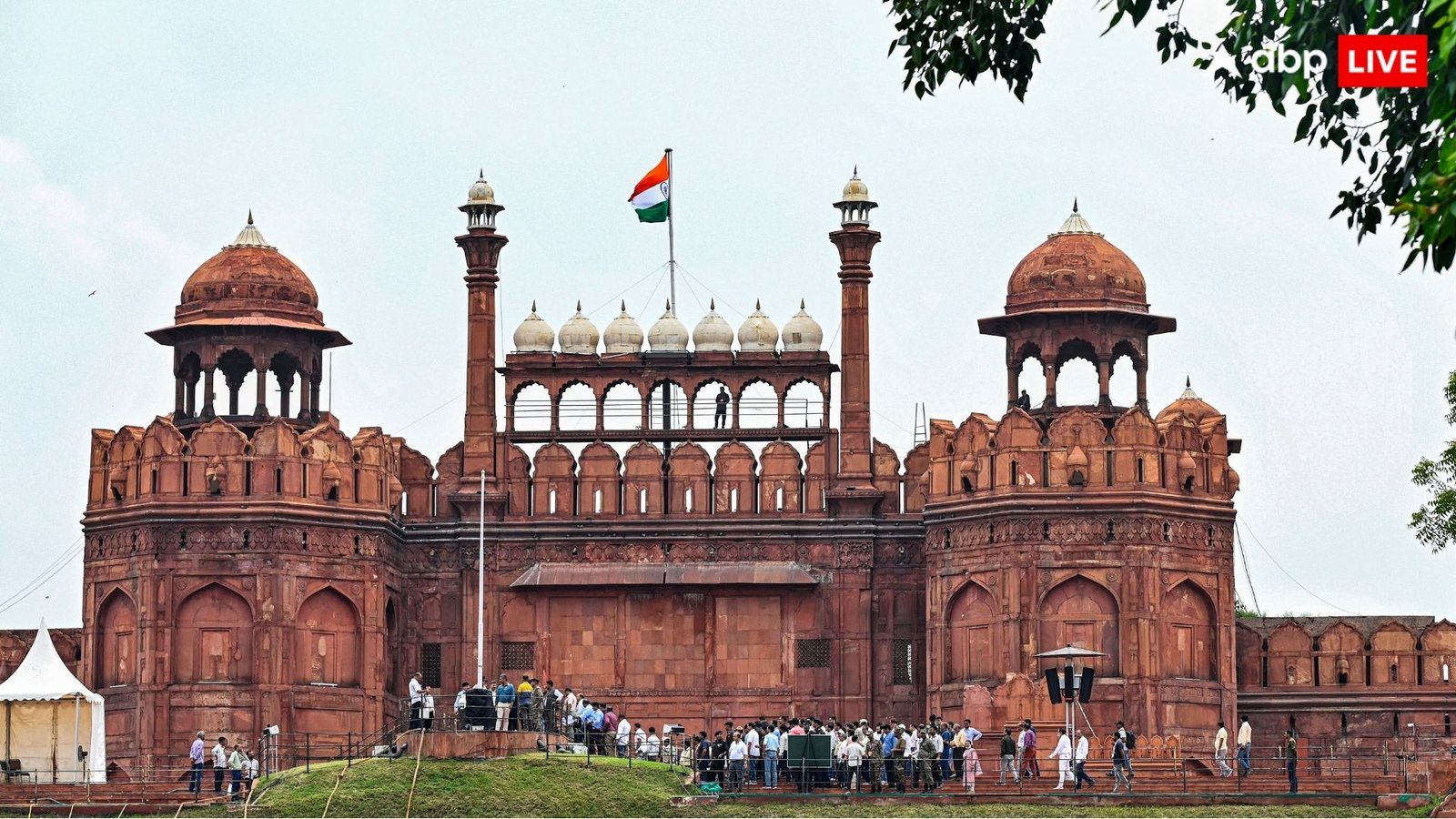 15 अगस्त 1947 को लाल किले से नहीं फहराया गया तिरंगा, मगर क्यों?