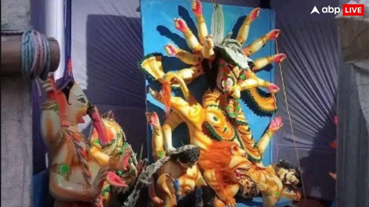 बांग्लादेश में दुर्गा पूजा से पहले मंदिर में तोड़-फोड़, मुस्लिम कट्टरपंथियों ने सात मूर्तियों को बनाया निशाना