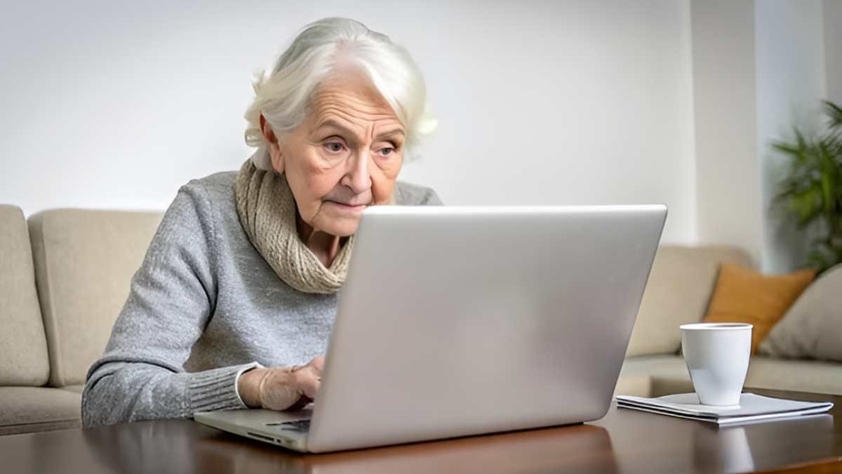 Online Fraud का नया तरीका! बेंगलुरु की महिला ने फोन पर 1 दबाया और गंवा दिए 2 लाख रुपये, जानें डिटेल्स