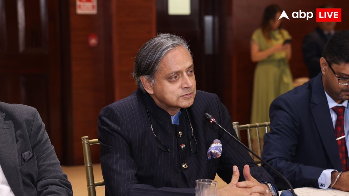 कांग्रेस नेताओं ने की आलोचना, शशि थरूर बोले- अब समय आ गया है कि...