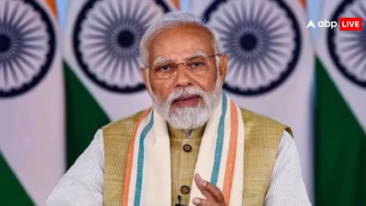 Mann Ki Baat: पीएम मोदी ने RSS की 100 साल की यात्रा को बताया अद्भुत, राष्ट्र प्रथम भावना को भी सराहा