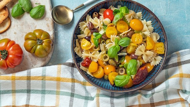 This 15-Minute Mexican-Style Corn Pasta Salad Is Perfect For Weekend Brunches