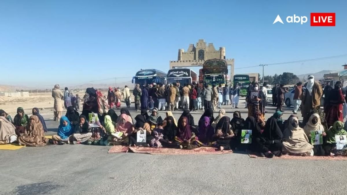 बाइक पर दो लोग नहीं बैठेंगे, 5 से ज्यादा जमा नहीं होंगे... बलूचिस्तान में जुल्म ढा रहा पाकिस्तान, 15 दिनों के लिए धारा-144 लागू