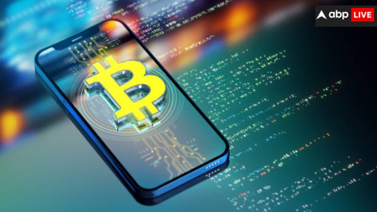 पहली बार बिटकॉइन ने किया 1.11 लाख डॉलर के लेवल को पार, आखिर क्या है इस तेजी के पीछे की वजह?