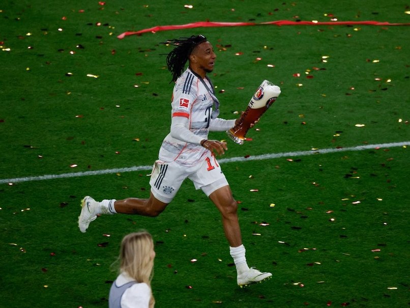 Michael Olise Player Of The Season Says Bayern Munich Sporting Director