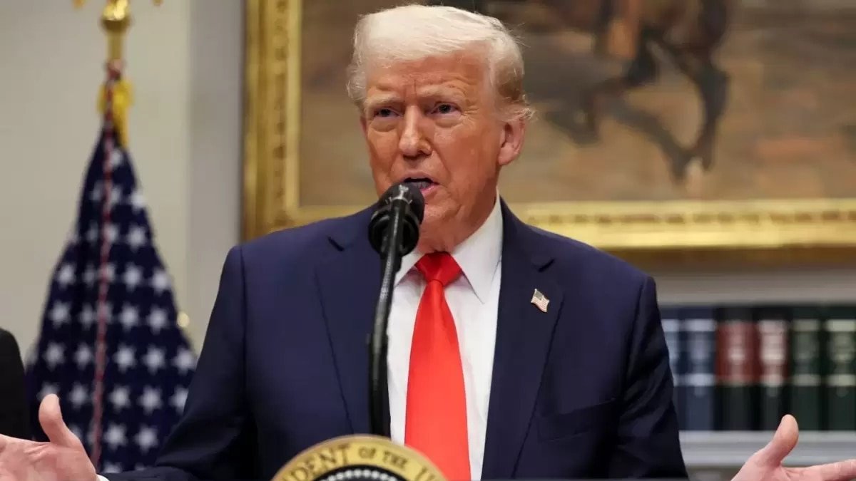 ट्रंप का 5 मिलियन डॉलर का गोल्ड कार्ड, जानें भारतीयों पर इसका क्या पड़ेगा असर