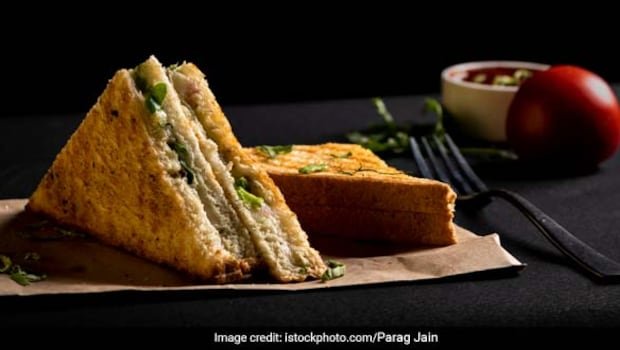 Quick Breakquick Recipe: How To Make Chicken Cheese Sandwich (Recipe Inside)