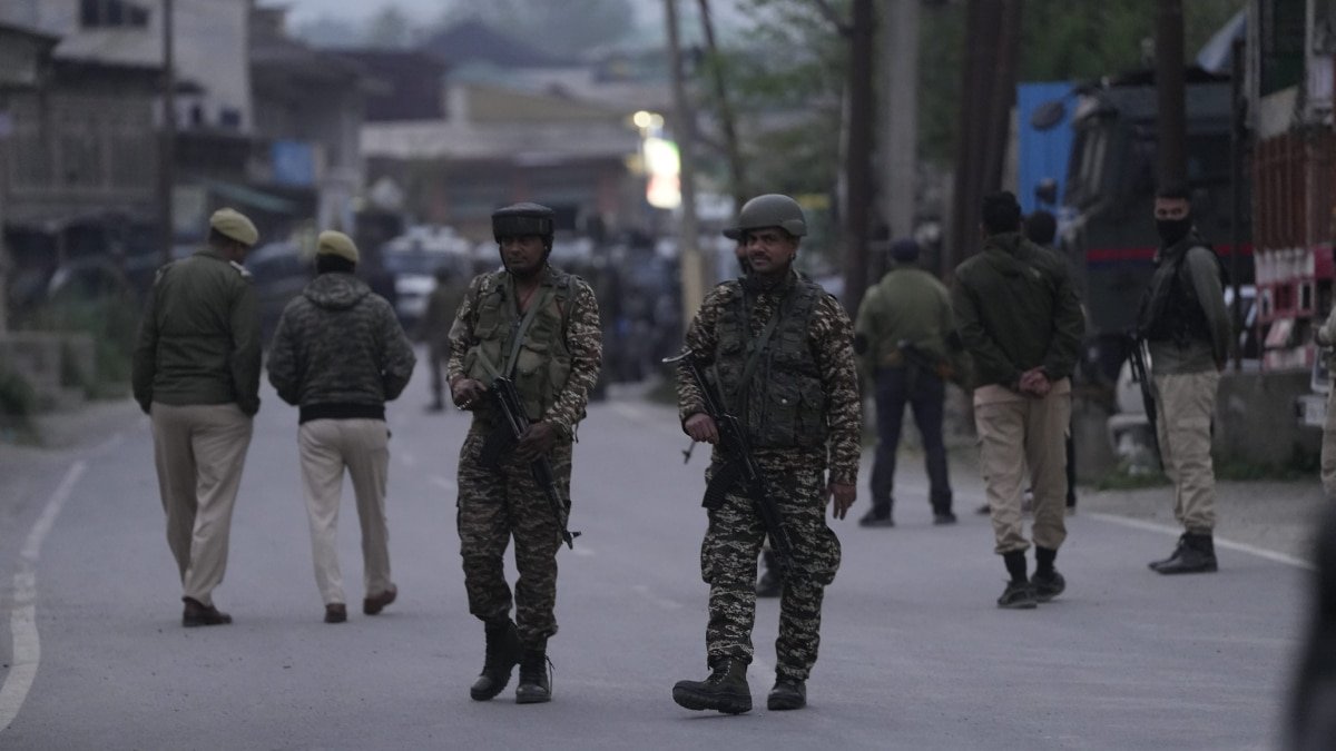 भारत के Operation Sindoor के बाद सहमा पाकिस्तान, तमाम फ्लाइट्स को किया कैंसिल