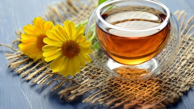 5 Herbal Teas That May Support A Healthier Menstrual Cycle