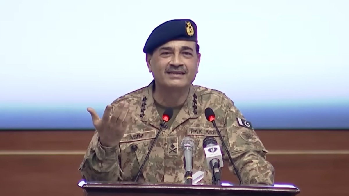 पाक आर्मी चीफ आसिम मुनीर ने फिर दी गीदड़भभकी, कहा - झुकेगा नहीं पाकिस्तान, हमने आपके कितने राफेल...