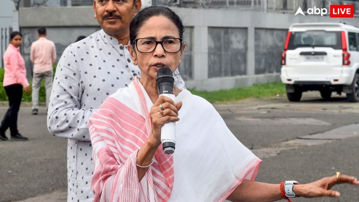 पड़ोसी देशों से प्यार करते हैं, लेकिन ये भारत की समस्या नहीं, नेपाल हिंसा पर क्या बोलीं CM ममता बनर्जी?