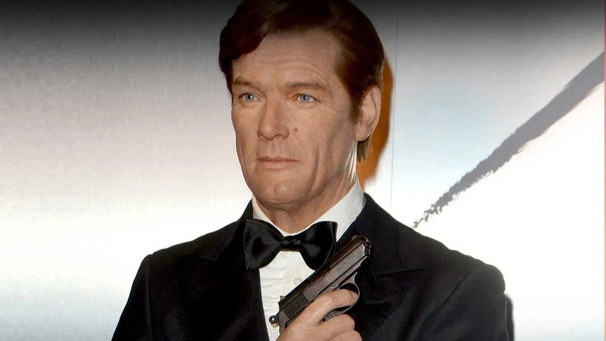 Birthday Special: कैसे एक दर्जी का बेटा बन गया दुनिया के लिए जेम्स बॉन्ड, जन्मदिन पर जानिए रोजर मूर की कहानी