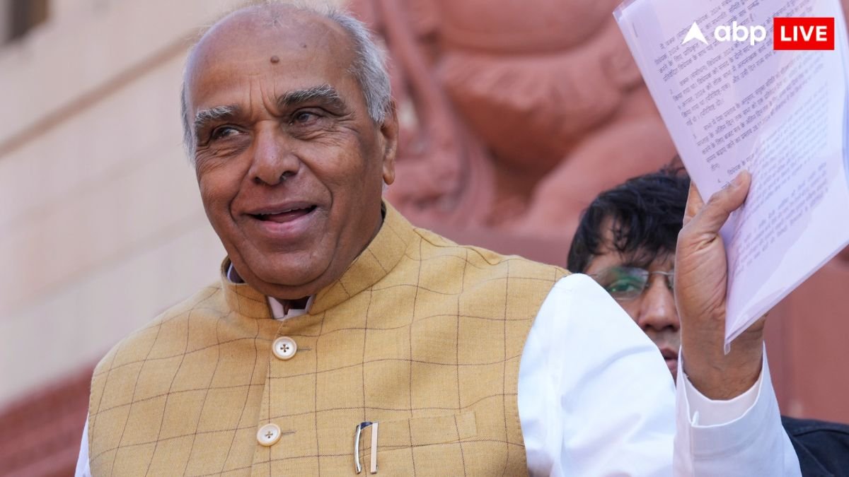 Waqf Amendment Bill: वक्फ पर मुस्लिम पर्सनल लॉ बोर्ड को किया जा रहा गुमराह, ओवैसी का नाम लेकर बोले जगदंबिका पाल