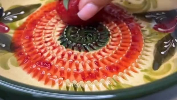 Vloggers Ceramic Grater Amazes Foodies, Video Gets Over 52 Million Views