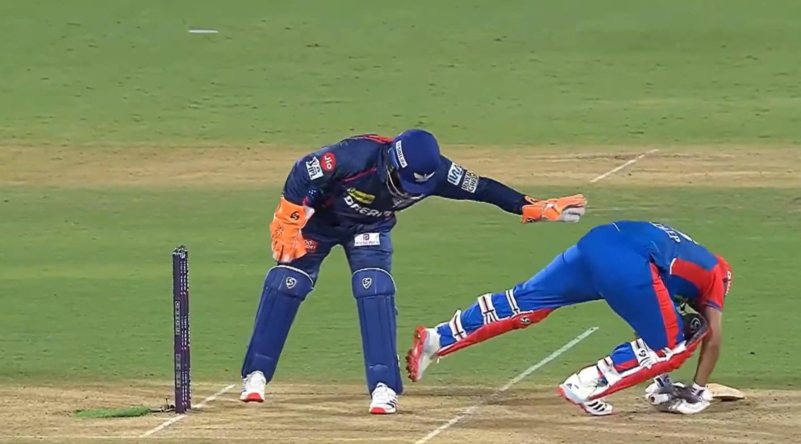 Watch: Pant Hilariously Pushes Ex-DC Teammate To The Ground. Then Does This