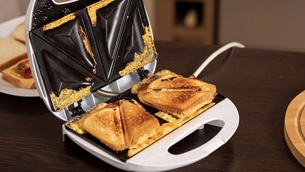 5 Things You Should Never Do When Using A Sandwich Maker