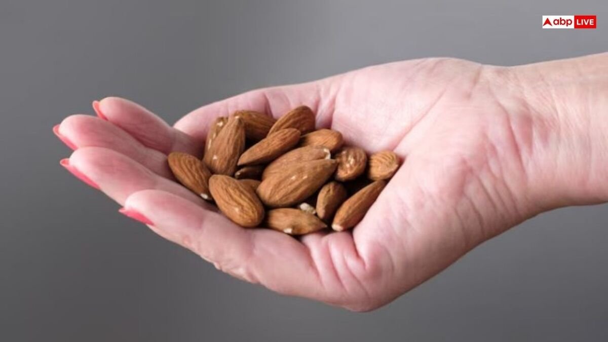 1 दिन में कितनी मात्रा में खाना चाहिए बादाम? जानिए इसके फायदे और नुकसान