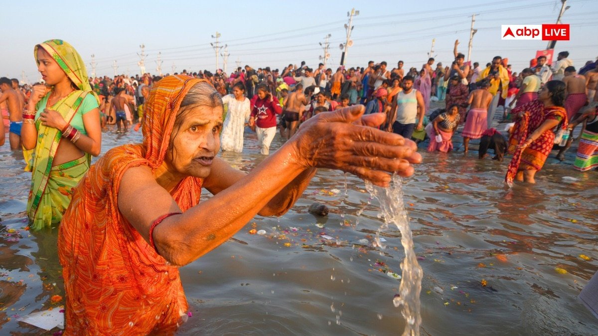 जिस महाकुंभ में एक साथ नहा रहे हैं लाखों लोग, उसे पीना कितना सेफ? जानें क्या कहते हैं डॉक्टर