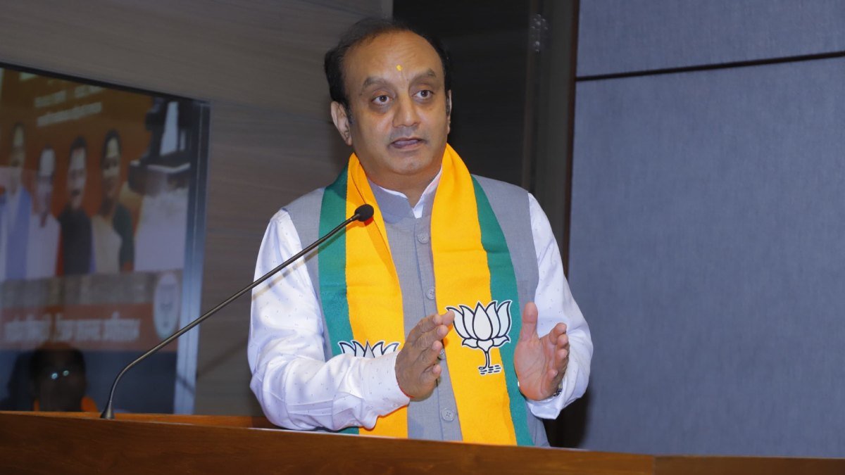 नया मुल्ला प्याज ज्यादा खाता है, हाफिज सईद ने जो नहीं बोला वो इन्होंने बोल दिया, कांग्रेस के सरेंडर वाले वार पर BJP फायर