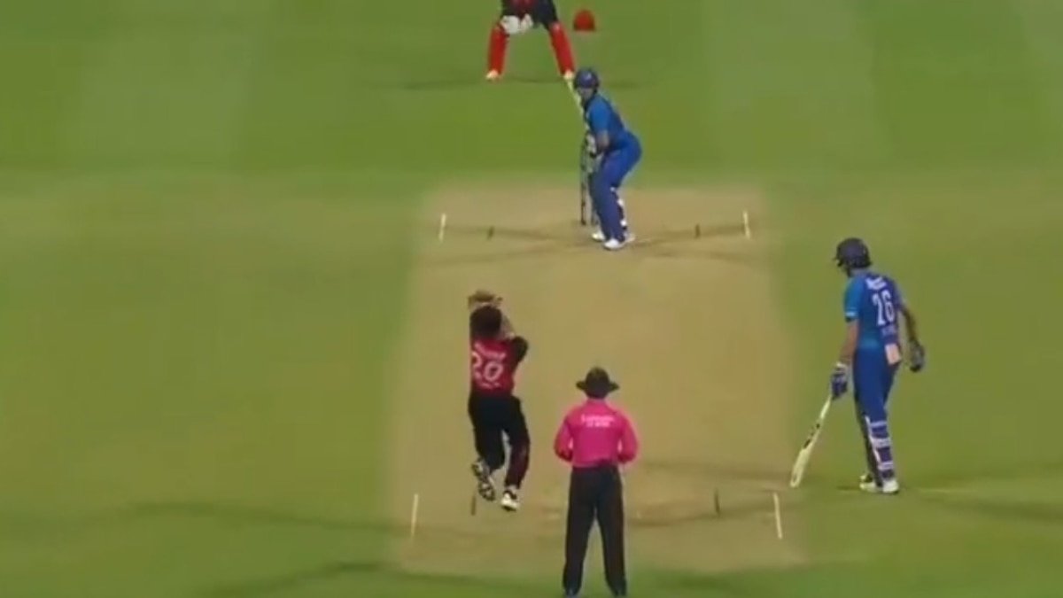 इस भारतीय बॉलर ने T20I में चारों ओवर फेंके थे मेडन, अब जिंदगी भर याद रहेगी एशिया कप की धुनाई