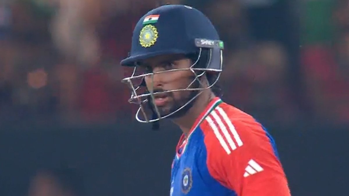 IND vs PAK Final: मैदान पर जमकर दहाड़े तिलक वर्मा, लेकिन पाकिस्तानियों से नहीं मिलाया हाथ; फाइनल में भी नो हैंडशेक