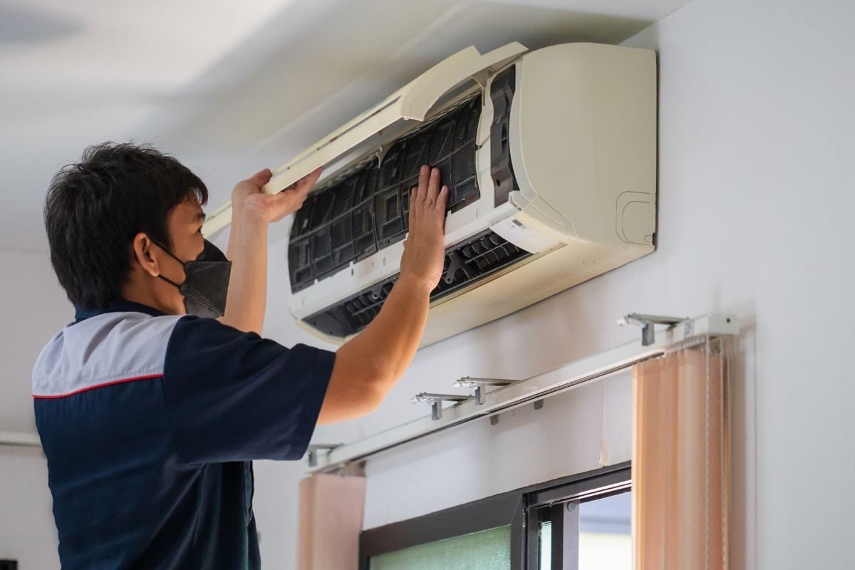 गर्मी में ये 5 काम किए बिना भूलकर भी ON न करें AC, बर्बाद हो जाएंगे पैसे