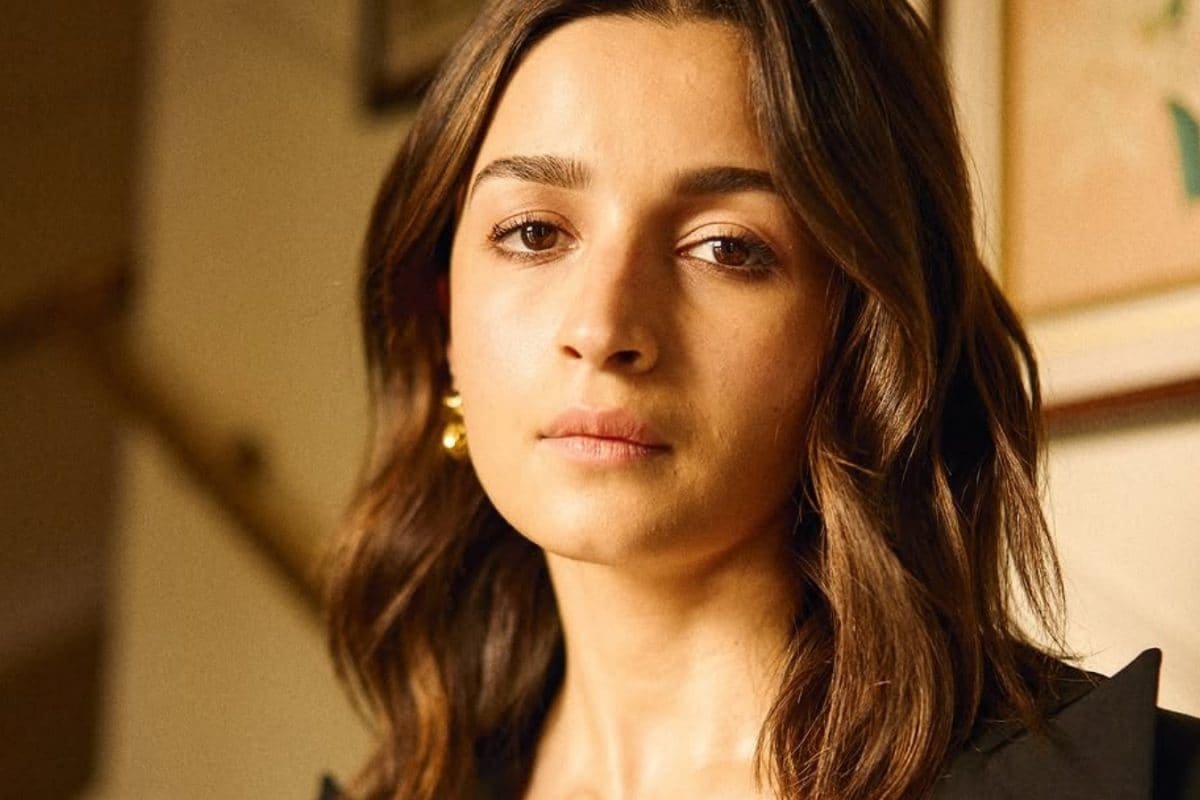 Alia Bhatt Gets Emotional, Posts About Sacrifices Of Jawans: We Stand Together