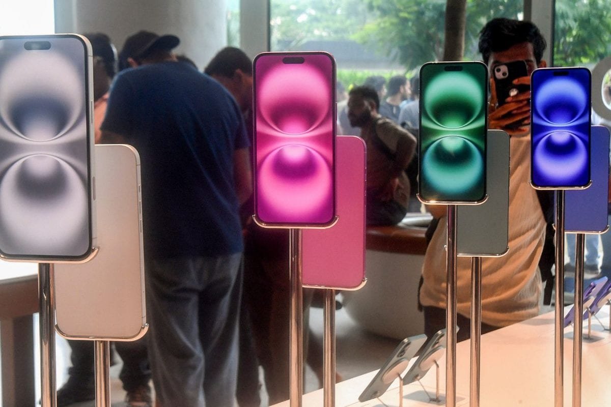 Apple Airlifts Millions Of IPhones From India To Beat Donald Trumps Tariffs: Report