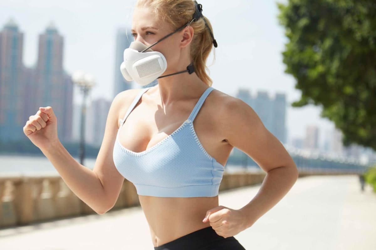 क्या होते हैं Wearable Air purifier? कहीं भी जा सकते हैं आपके साथ