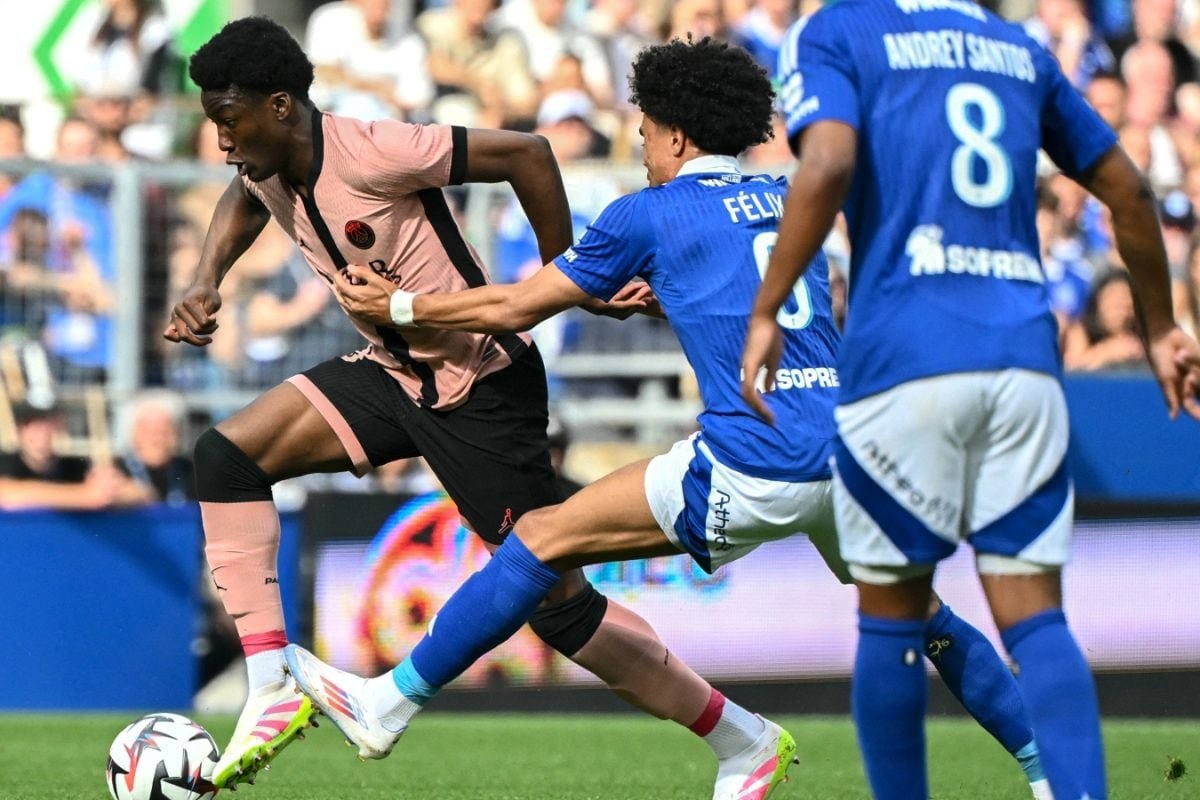 Leverkusen Sign French Youth Star Axel Tape From PSG On Free Transfer