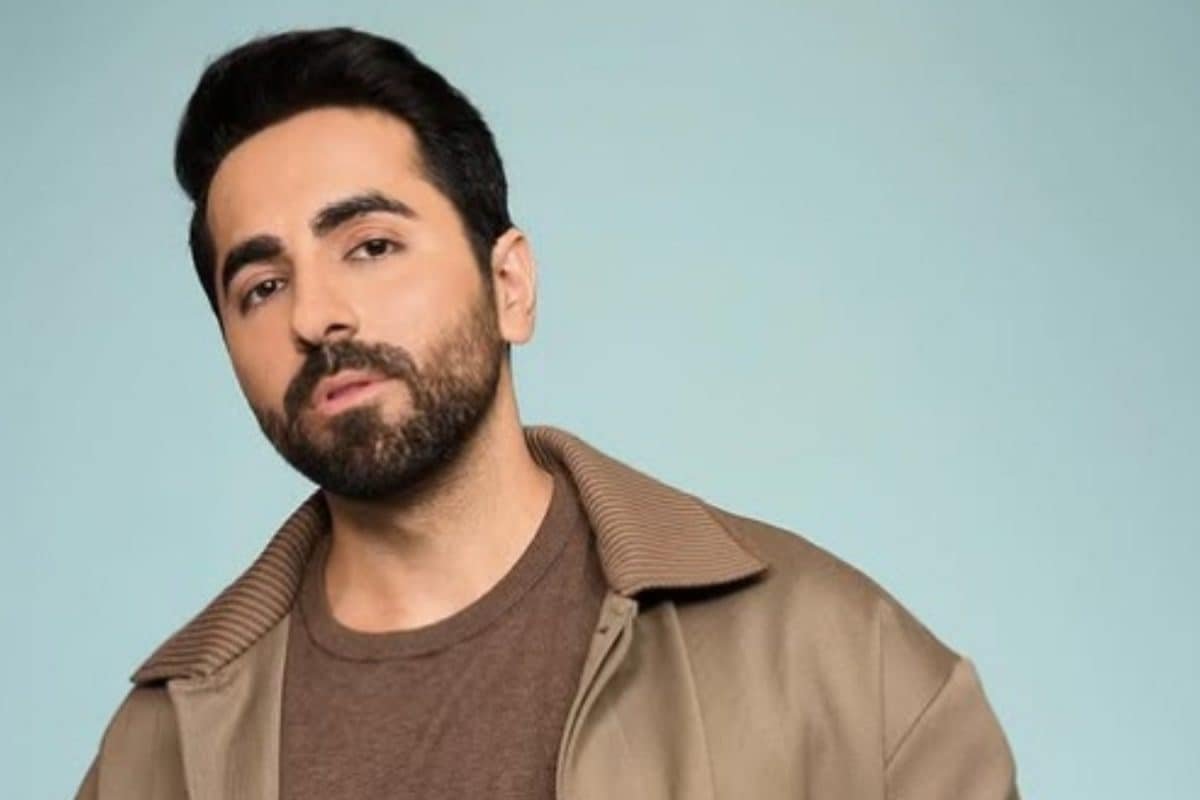 Ayushmann Khurrana Joins Hands With Mumbai Police To Raise Awareness Against Cyber Crime | Watch Video