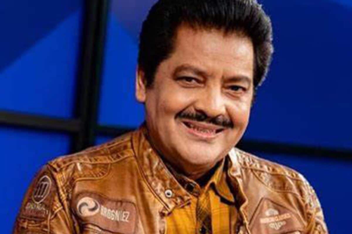 Udit Narayan Visits Maha Kumbh With Wife Deepa, Says God Has Given Me The Opportunity To...